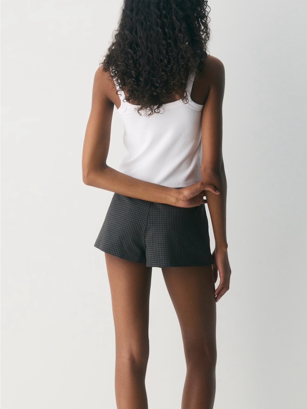 Aritzia Flame Mini Skort Liliana checkered - Picture 3 of 8